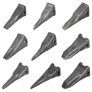 kované zuby lopaty bagra